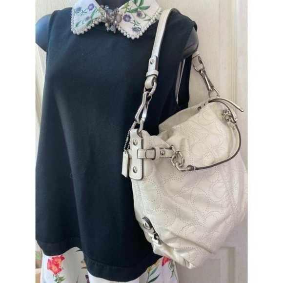 Coach Large White Leather Hobo Bag - Picture 6 of 9